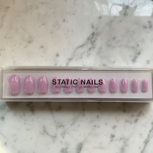 NEW - static nails